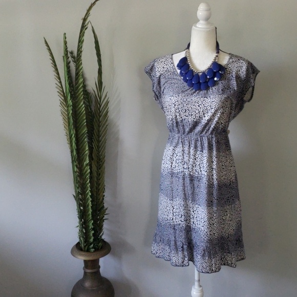 Old Navy blue print dress with elastic waist - Picture 1 of 3